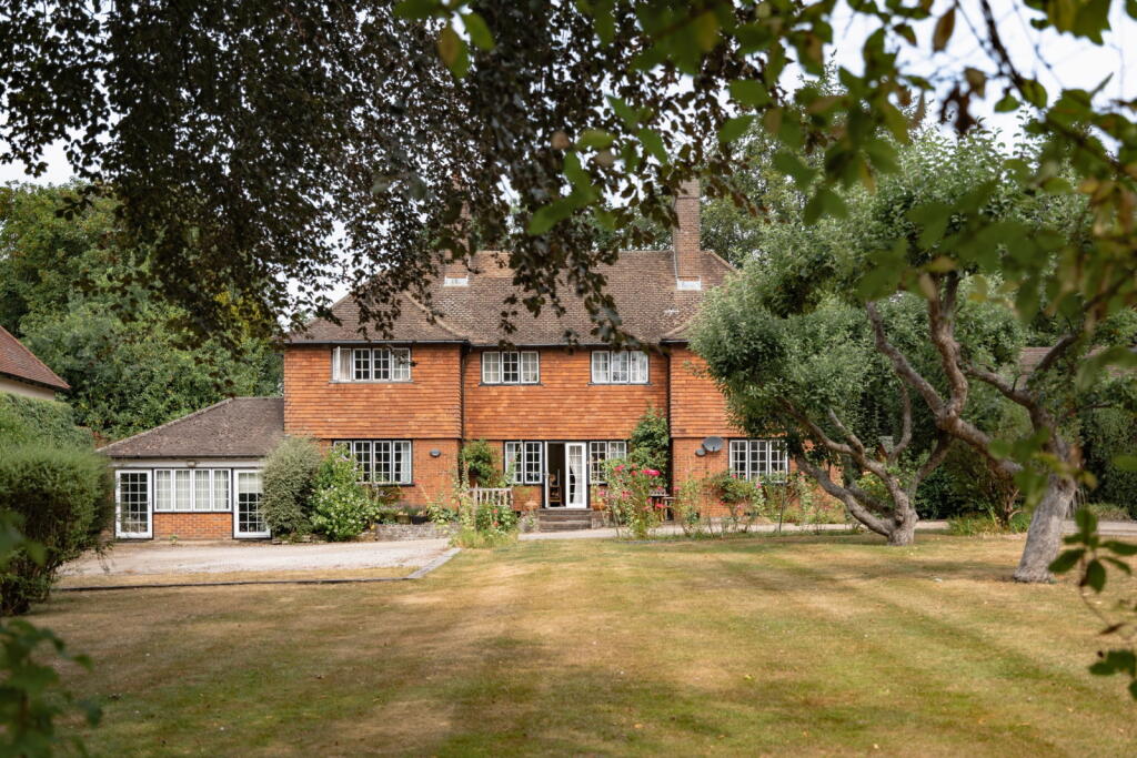 Main image of property: Gravel Path, Berkhamsted, Hertfordshire HP4