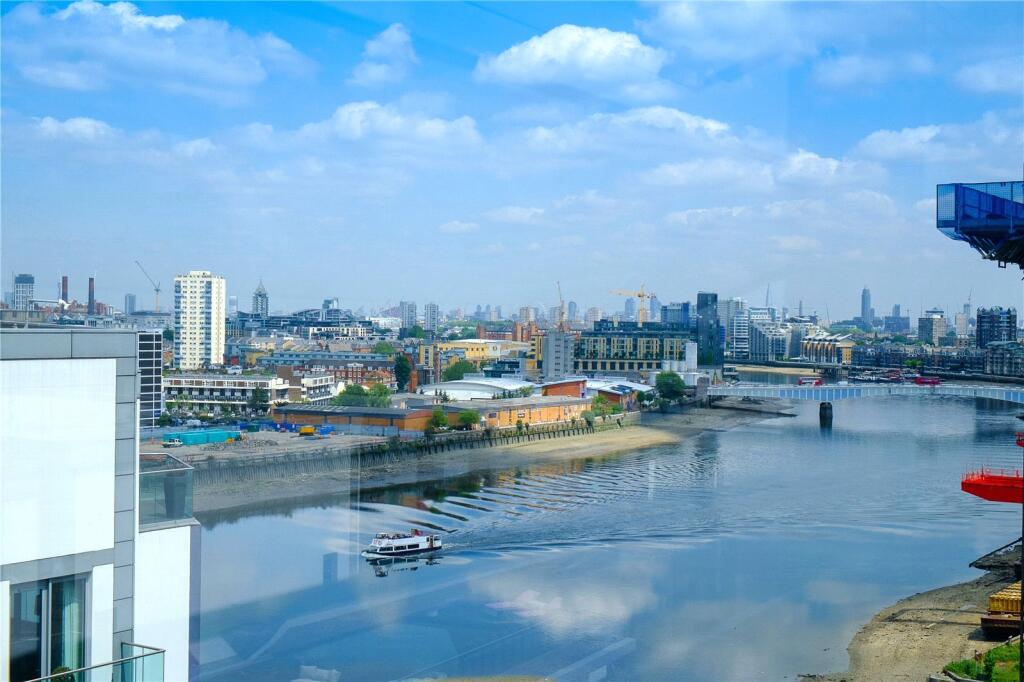 Eastfields Avenue, London, SW18 photo 3