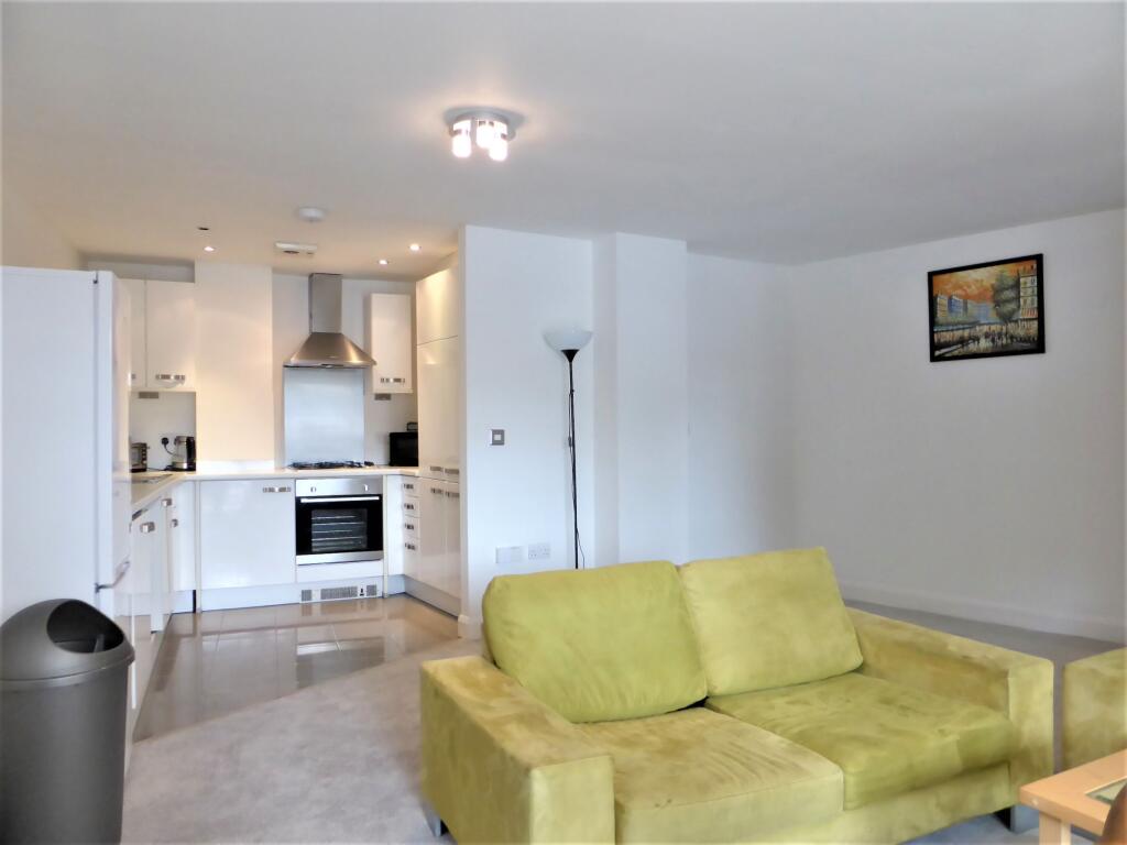 Apartment in Brighton - More