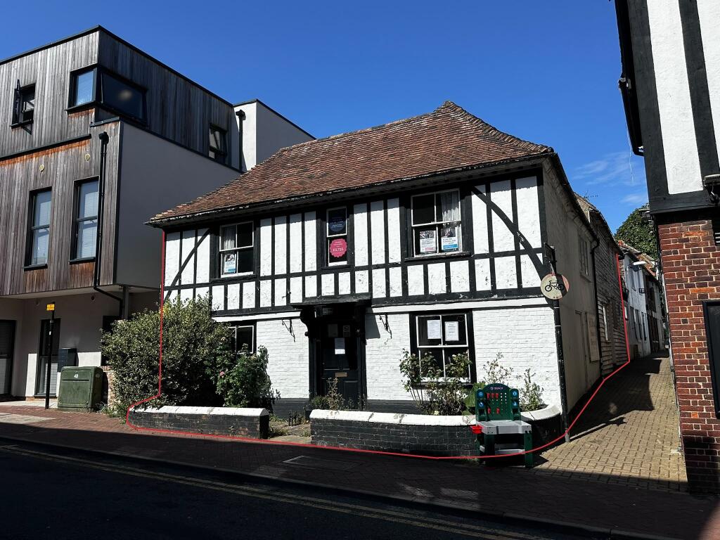 Main image of property: 21 Tufton Street, Ashford, Kent TN23 1QN