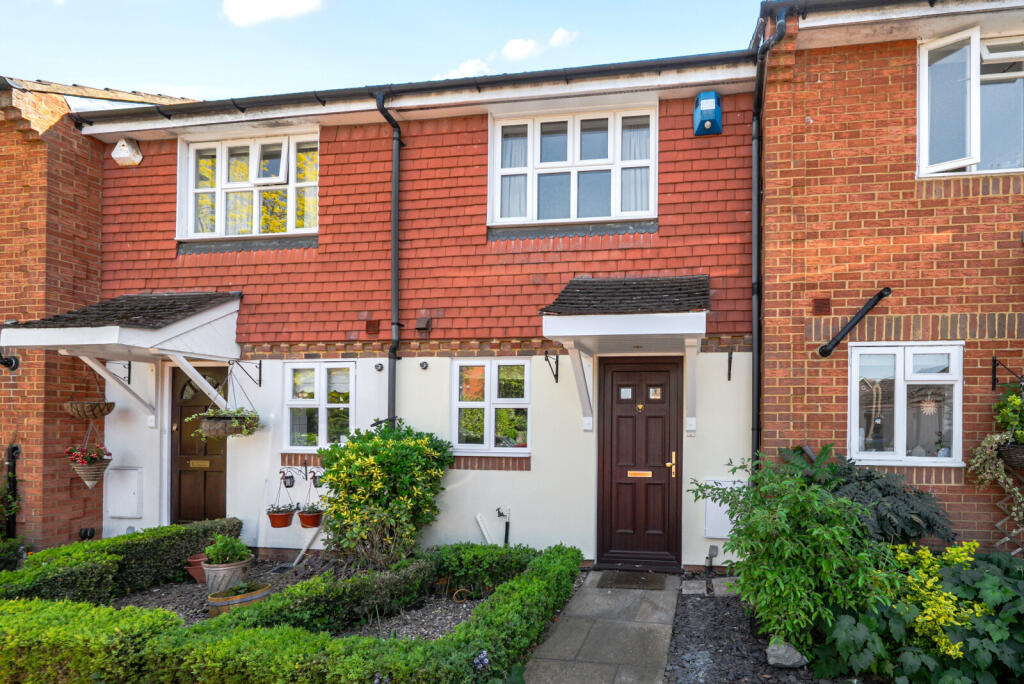 Main image of property: Hollyhedge Road, Cobham, KT11