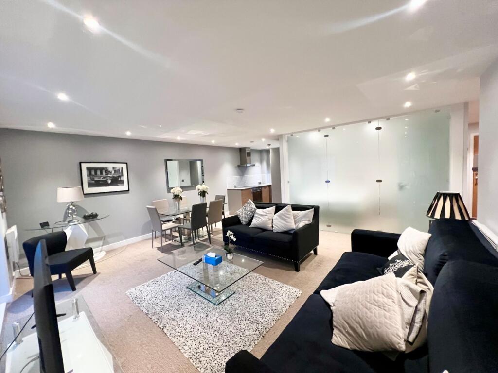 Apartment in Nottingham, Nottinghamshire - View 5