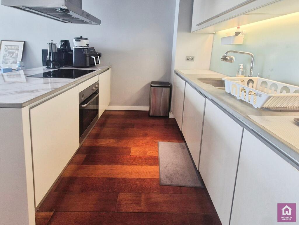 Apartment in Manchester - View 5