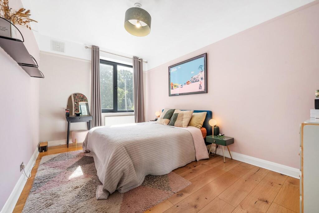 Apartment in London, Streatham Hill - More