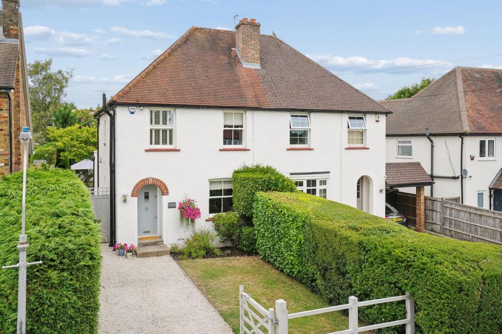 Main image of property: Eleanor Road, Chalfont St Peter, Gerrards Cross, SL9