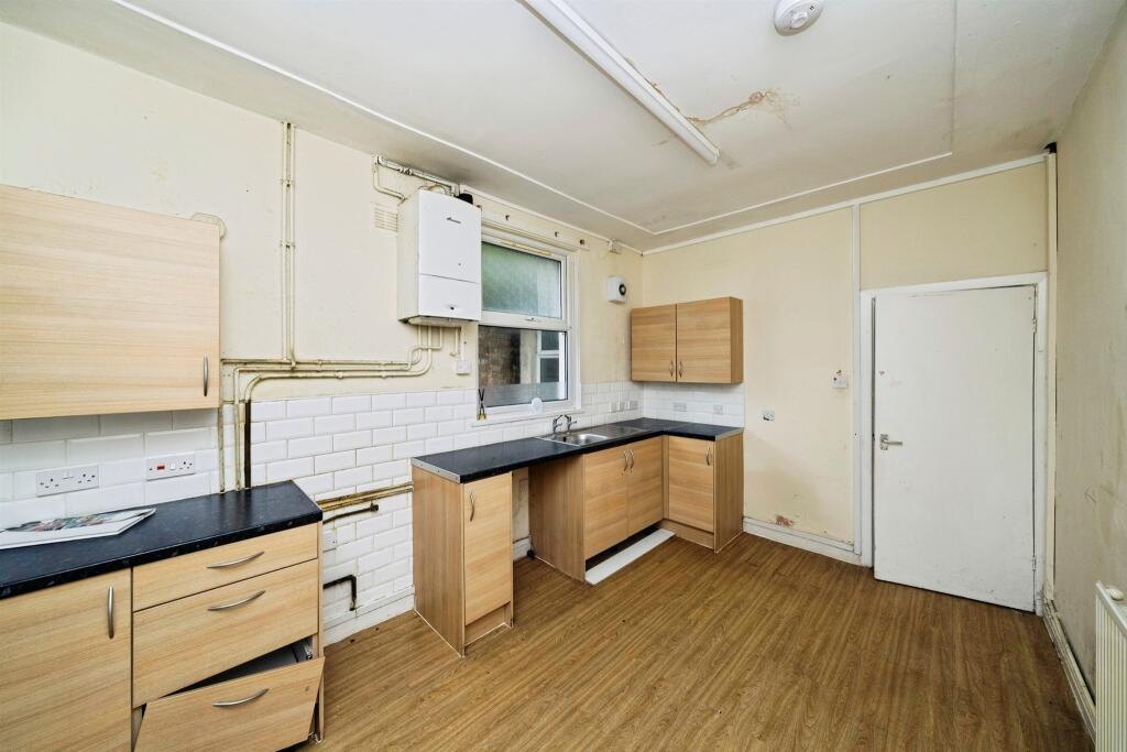 House in Wirral, Liverpool City Region - More