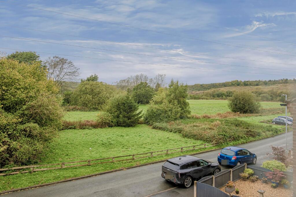 House in Stoke-on-Trent - View 2