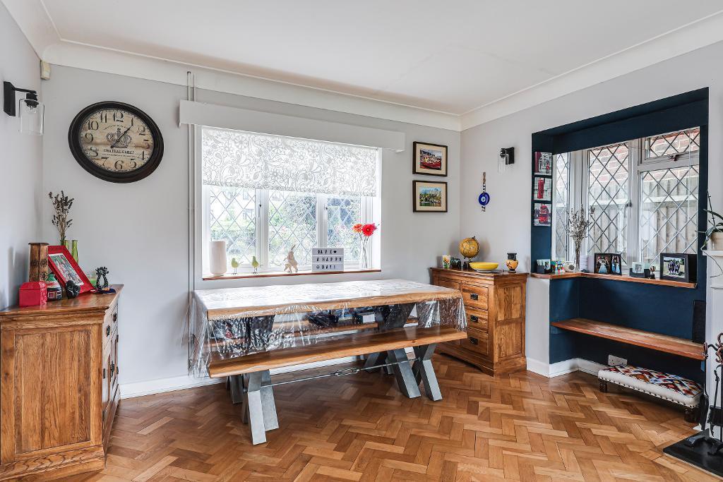House in Croydon - View 5