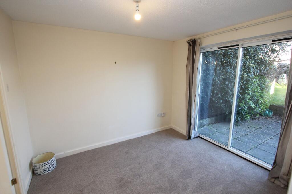 House in Llantwit Major, Frampton - More