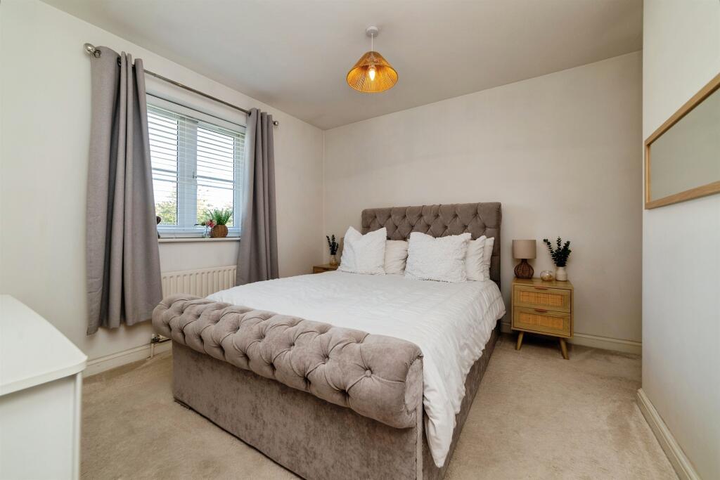 House in Letchworth, Hertfordshire - View 3