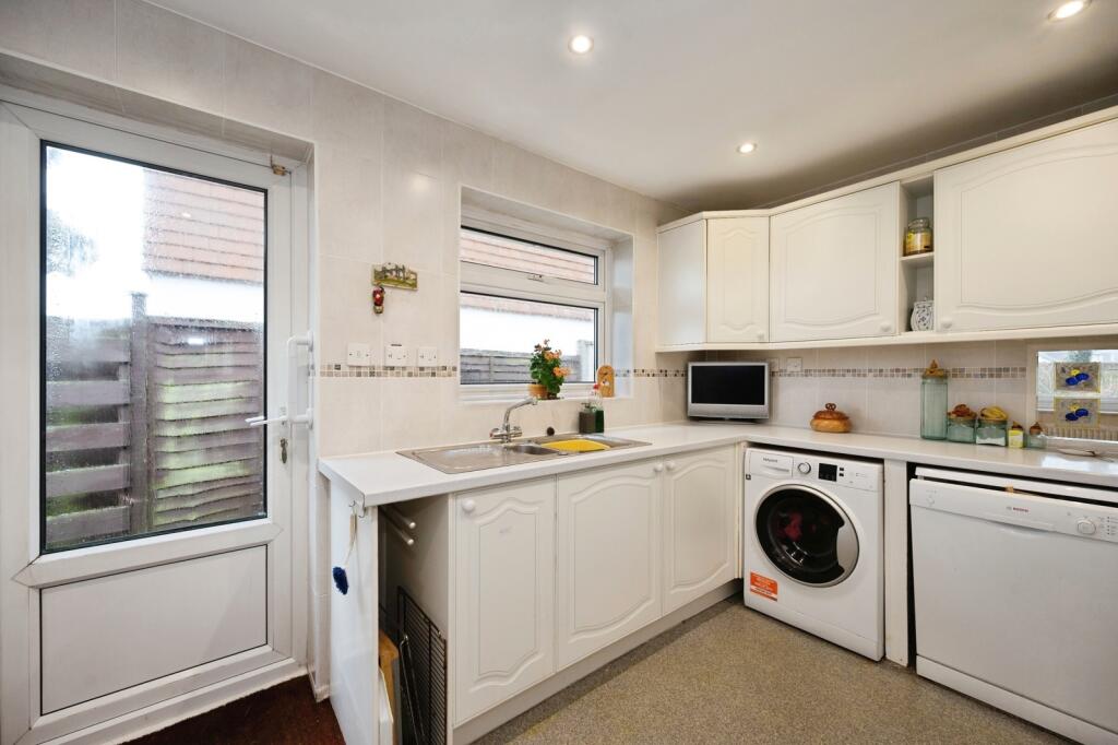 House in Havant, Sea View, South Hayling - More