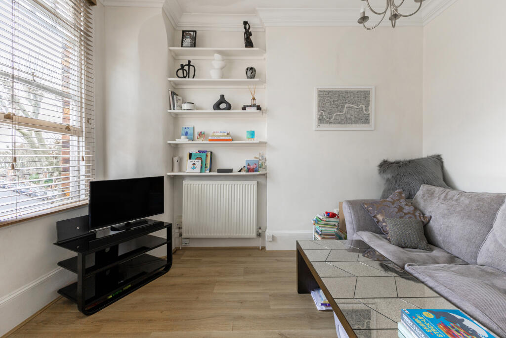 Apartment in London - More