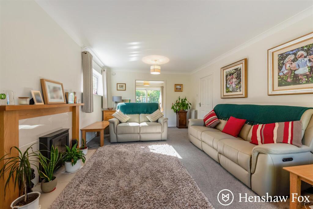 House in Southampton - More