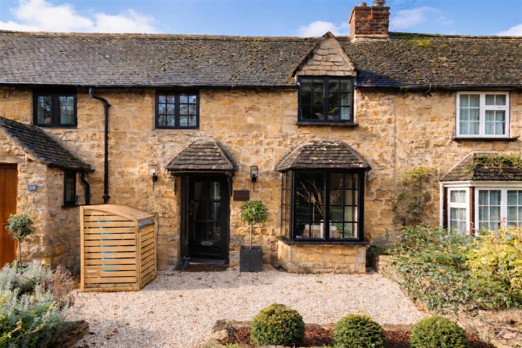 Main image of property: Broadway, Worcestershire