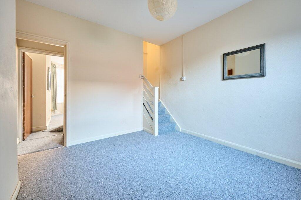 House in Rugby, Warwickshire - View 3