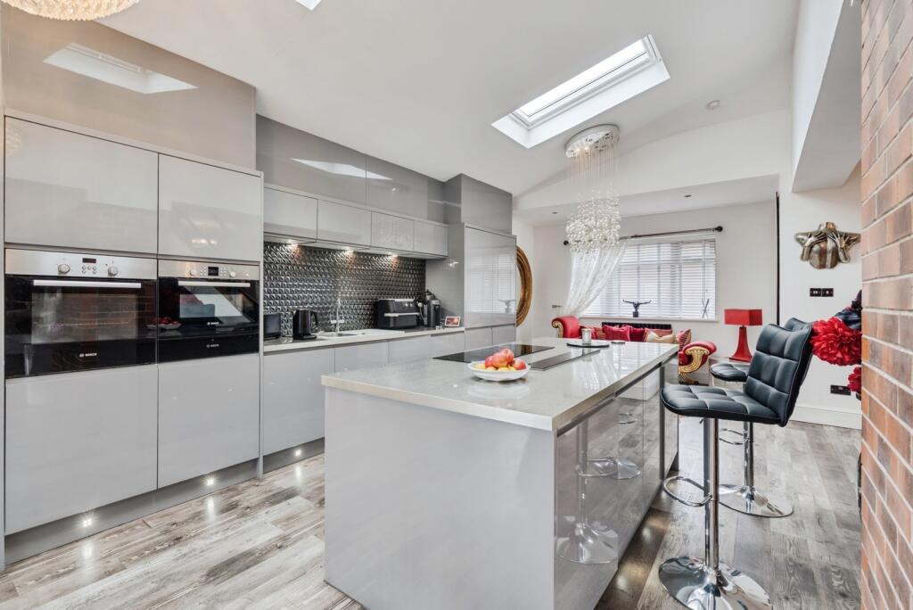 House in Bolton, Greater Manchester - View 5