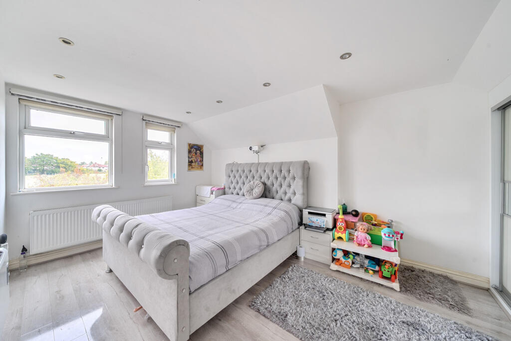 Apartment in London - More