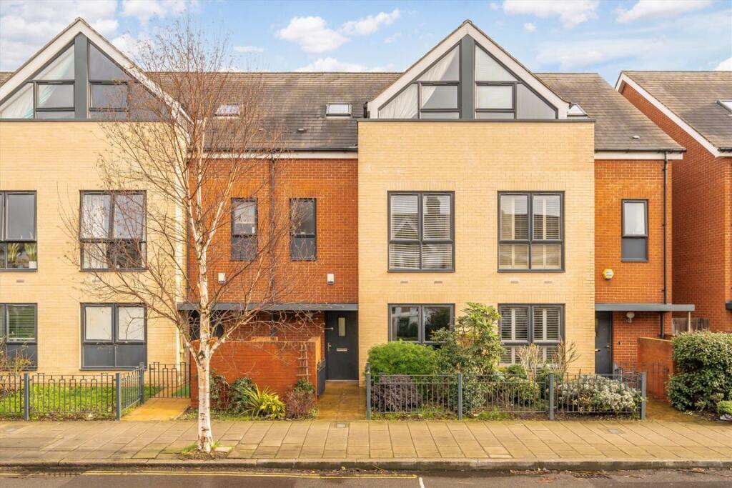 Main image of property: Valley Road, Streatham