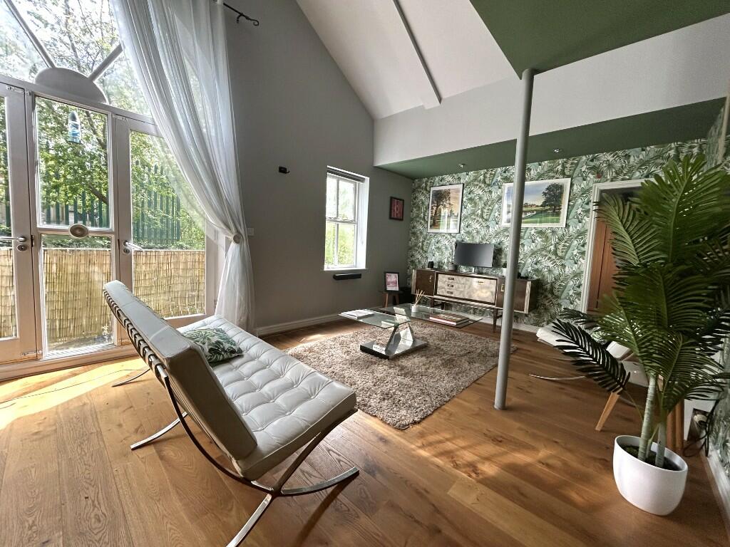 Apartment in Stockport - View 4