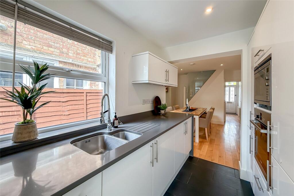 House in St Albans, Bernards Heath - More