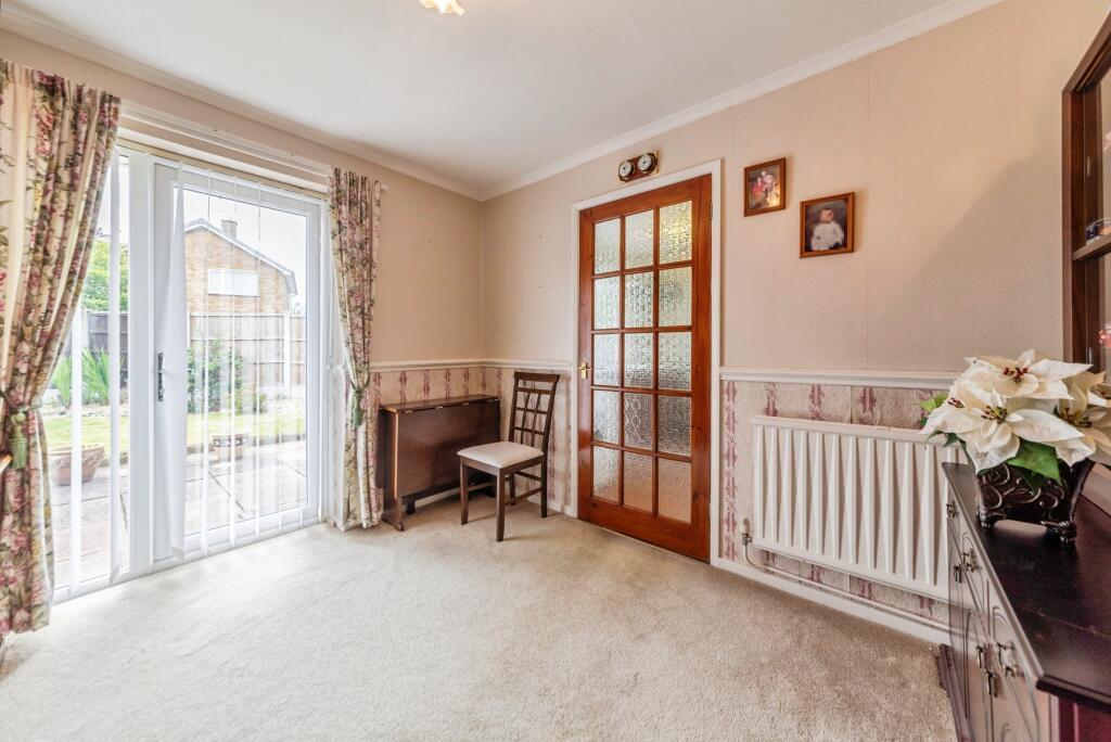 Marlborough Close, Newark, NG24 - View 5