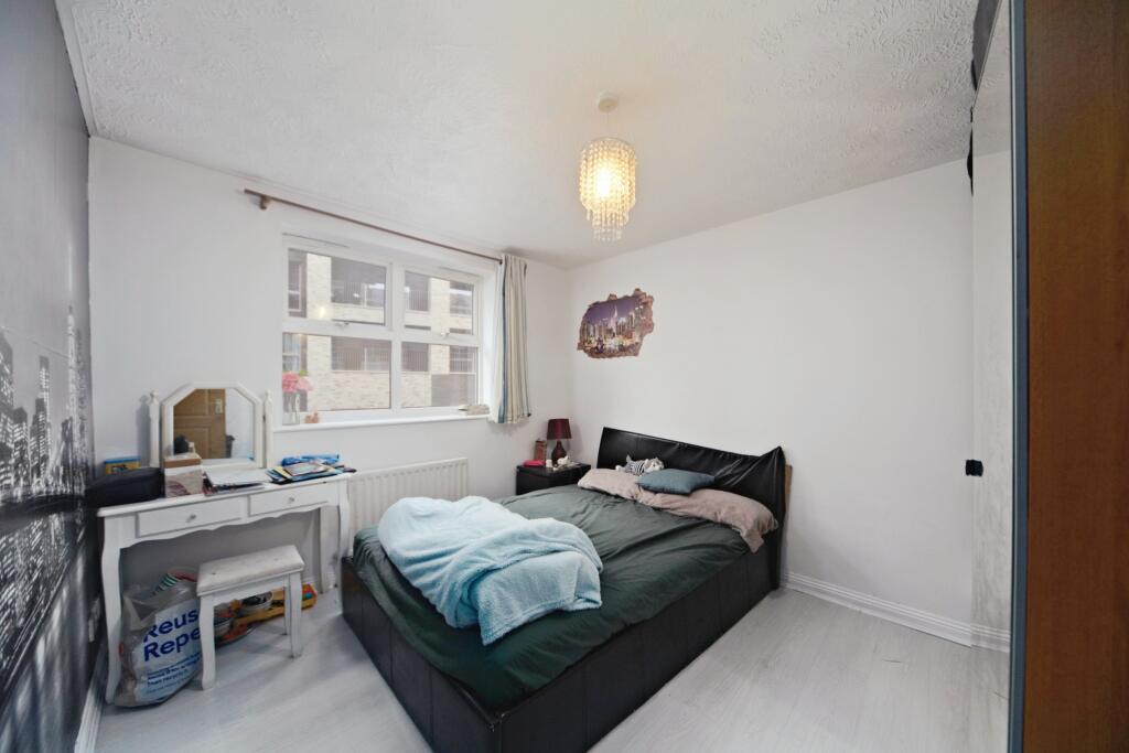 Apartment in London, Broad Green - More