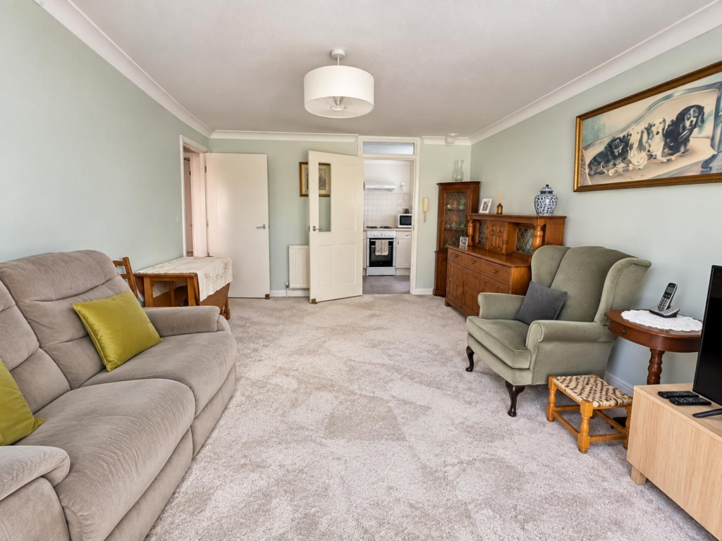 Apartment in Twickenham - More