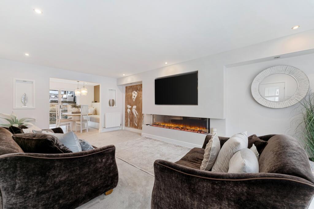 Conningsby Close, Bolton, BL7 photo 3