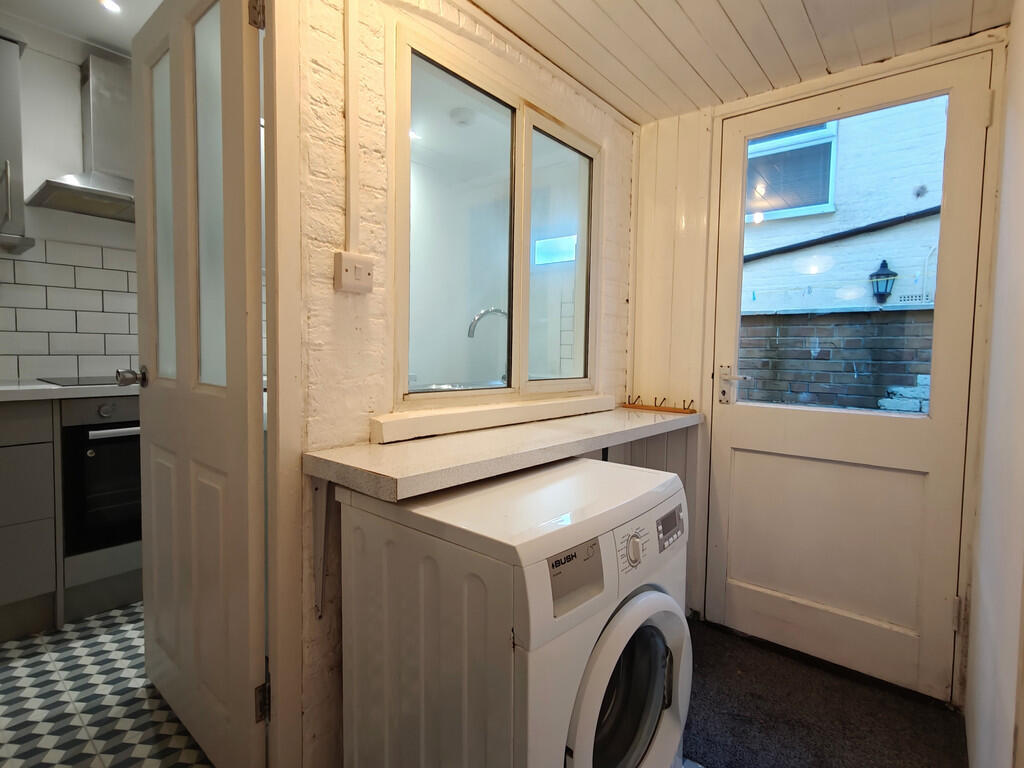 House in Tonbridge - View 5