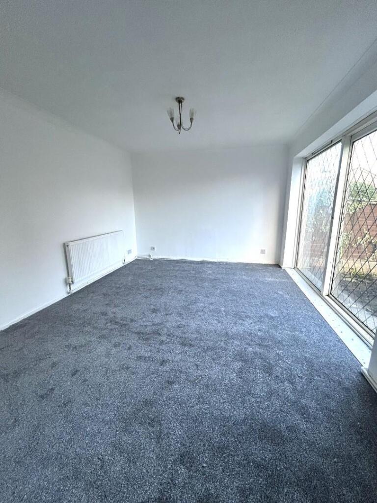 Apartment in Rochdale, Greater Manchester - View 3