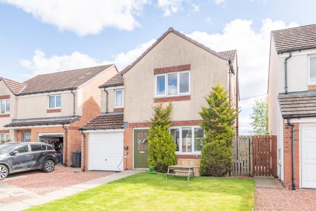 Main image of property: 53 Station Wynd, Doune, Perthshire, FK16 6DT
