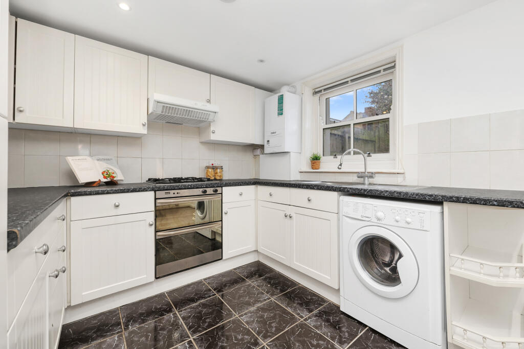 Apartment in London - View 6