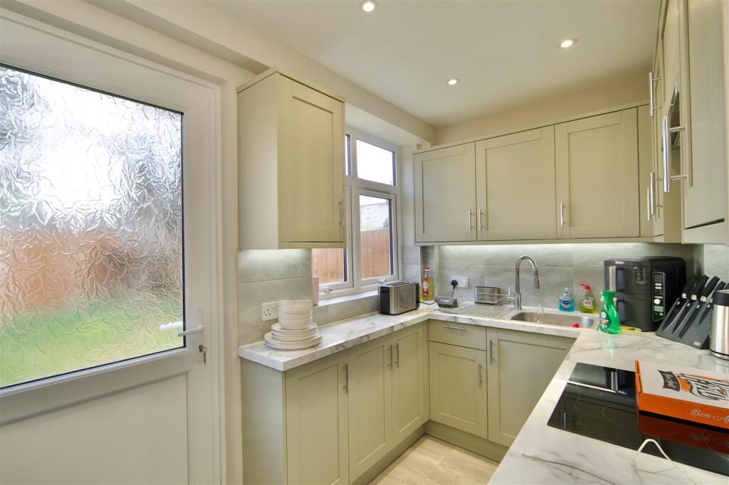 House in Romford - View 4