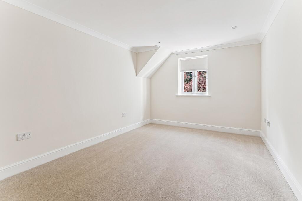 Apartment in Latimer, Little Chalfont - More