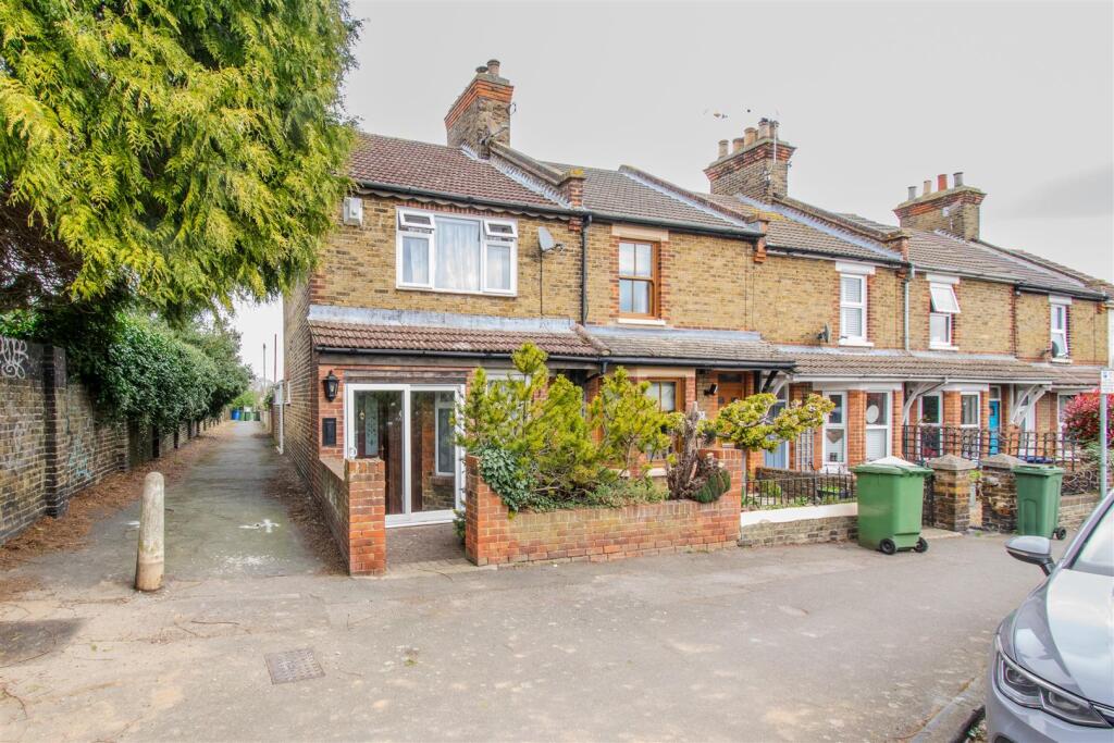 Main image of property: School Road, Faversham