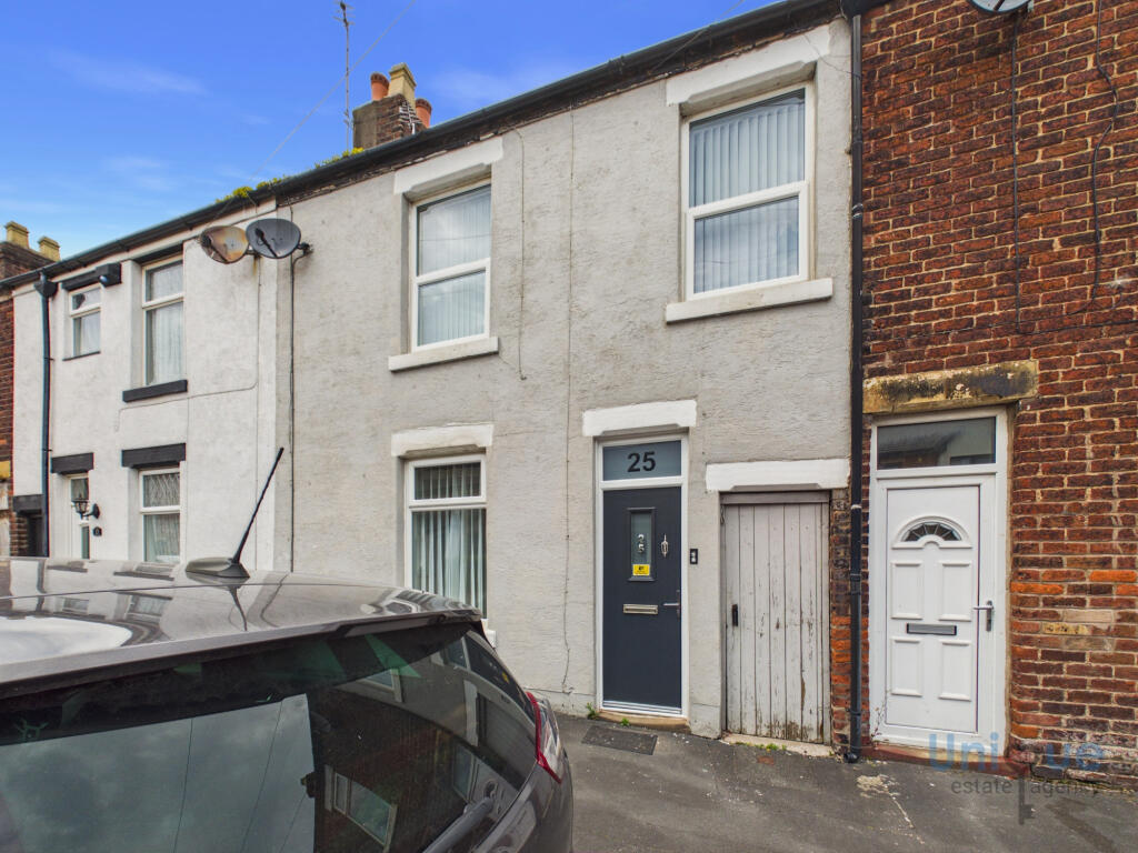 Main image of property: Sunnybank,  Kirkham, PR4