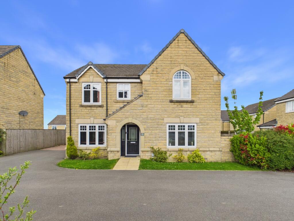 Main image of property: Pavilion View, Huddersfield, West Yorkshire, HD3