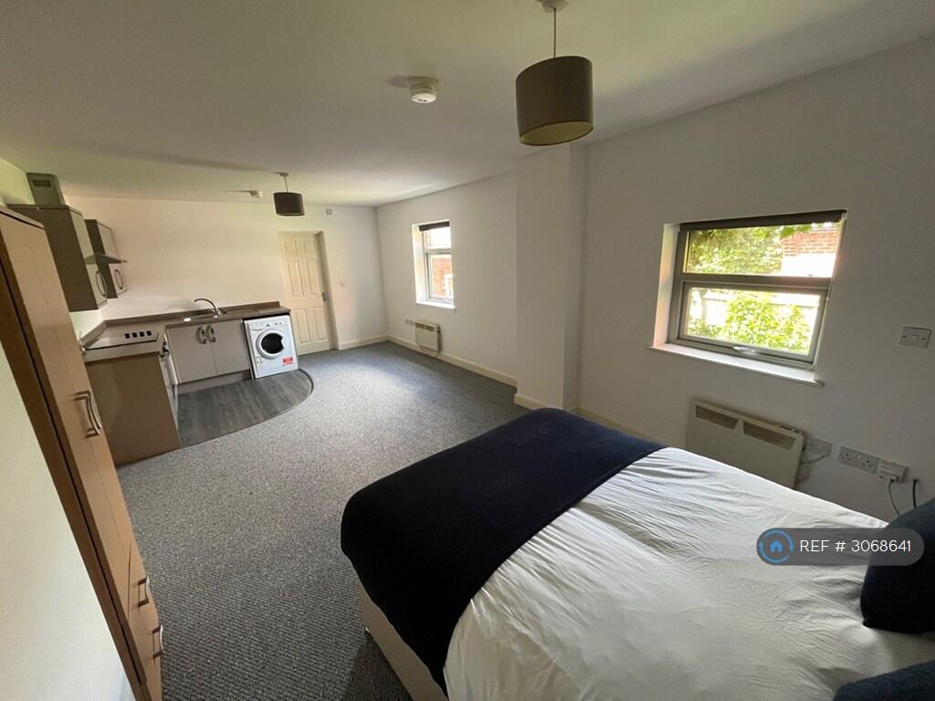 House in Newark and Sherwood, Edwinstowe - View 3