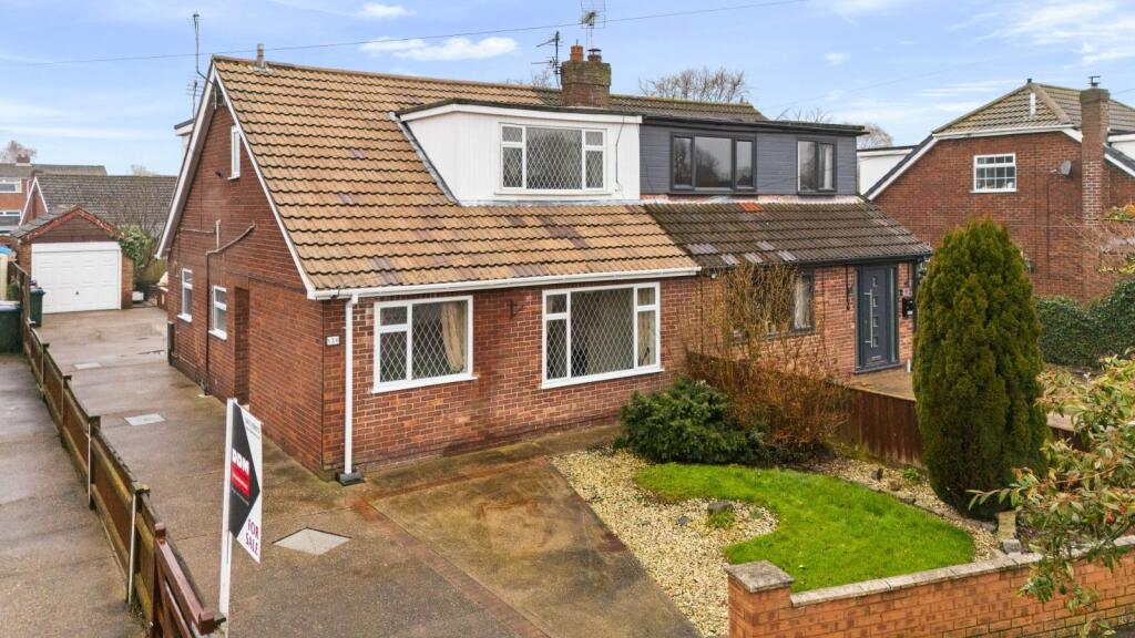 Main image of property: Newstead Avenue, Holton le Clay, Grimsby, N.E.Lincolnshire, DN36