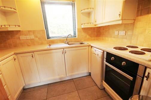 Apartment in Newcastle upon Tyne - View 4