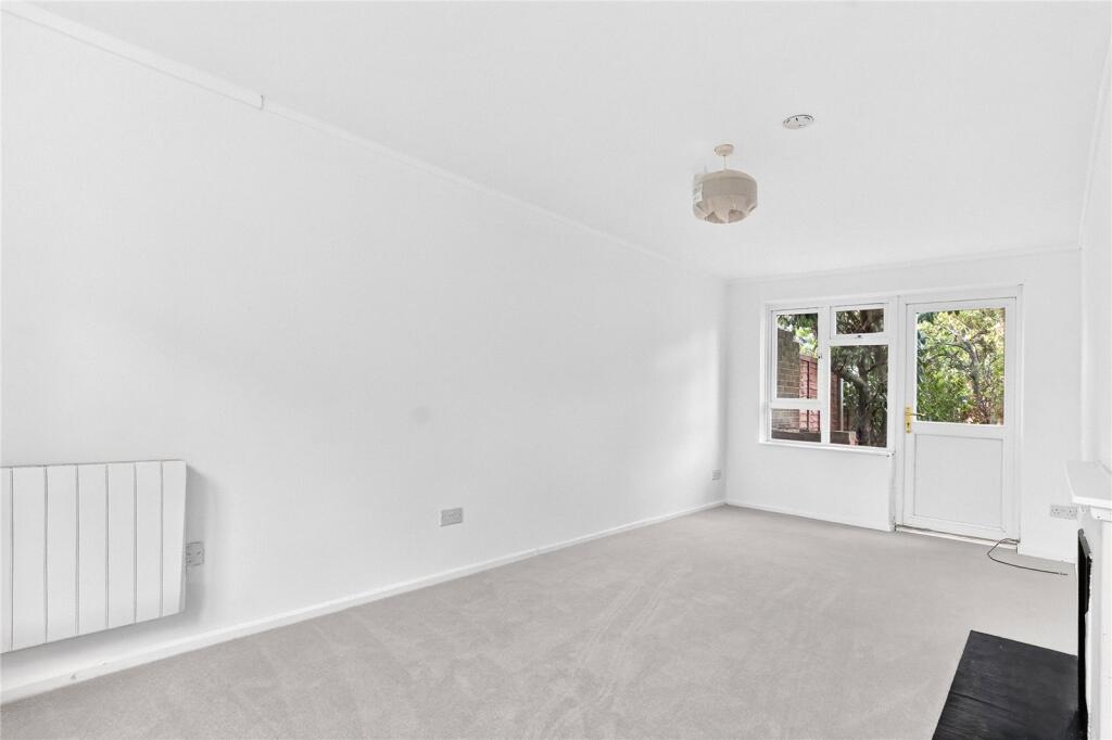House in Bracknell, Easthampstead - View 4