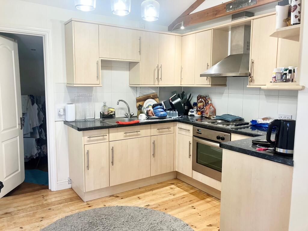 House in St Albans, Tyttenhanger, Colney Heath - More