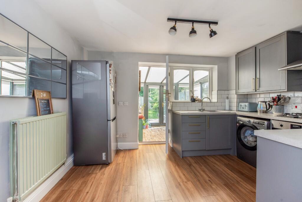 House in East Hampshire, Borough Hill, Petersfield - View 4