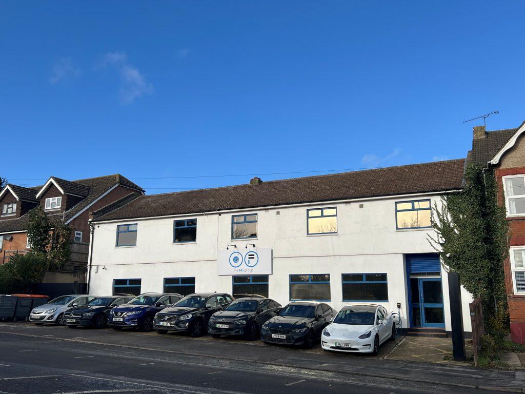 Main image of property: London Road, Stone, Greenhithe, DA9 9JW