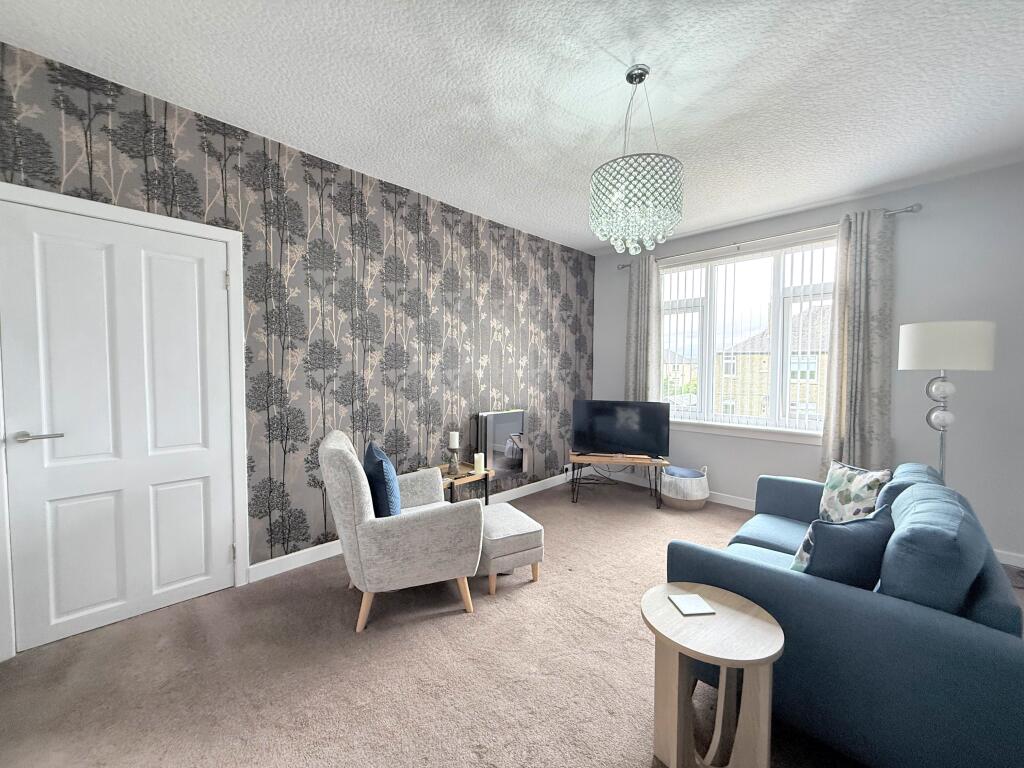 16 Orchard Street, Grangemouth, Falkirk, FK2 8JY photo 3