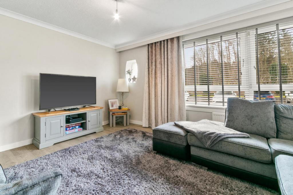 Apartment in Glasgow - View 2