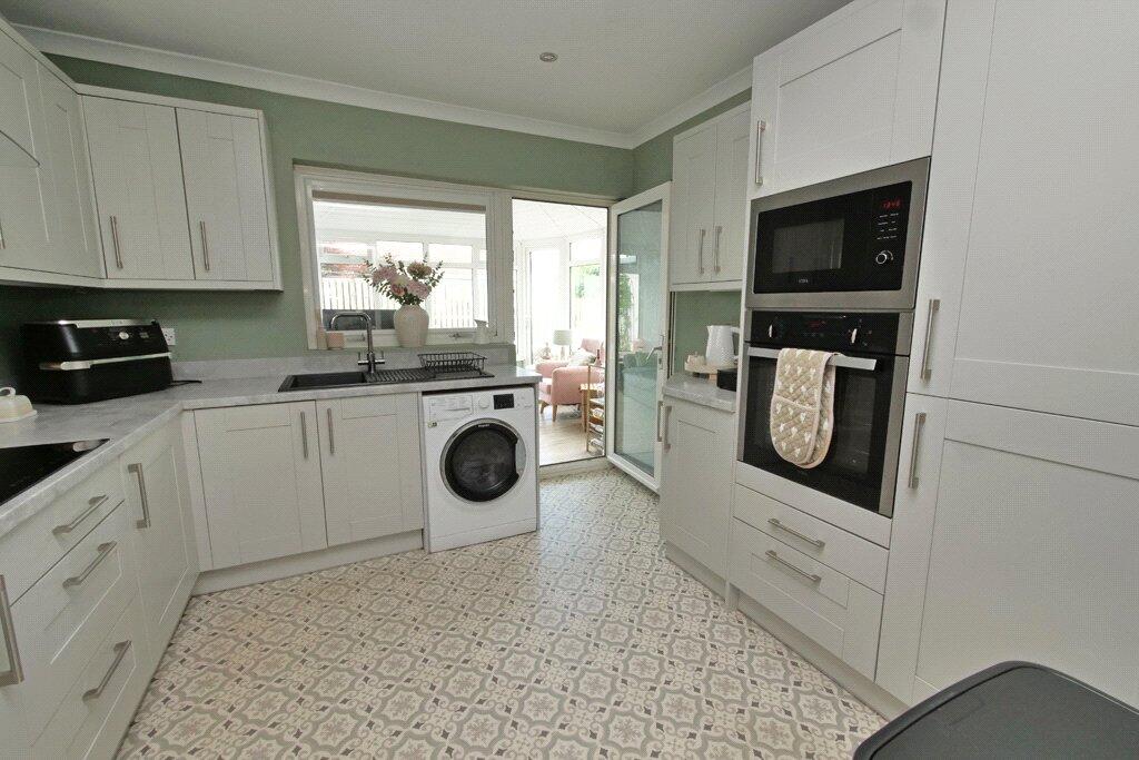 72 Moorview Way, Skipton, BD23 2JW photo 4