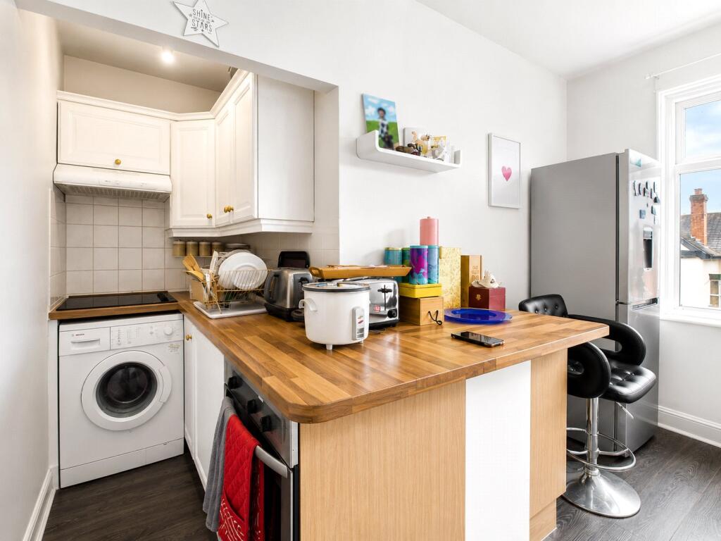 Apartment in Guildford - View 4
