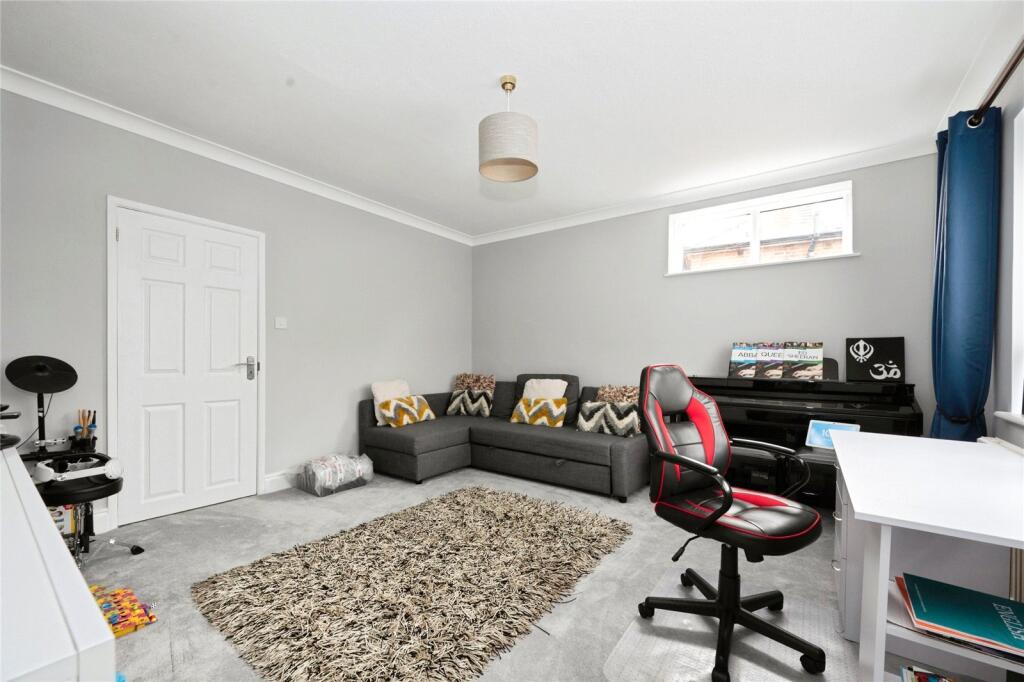 House in Runnymede, Ripley Springs, Englefield Green - View 4