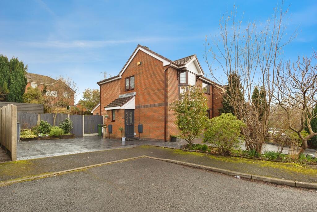 Main image of property: Breckland Close, Stalybridge, Greater Manchester, SK15
